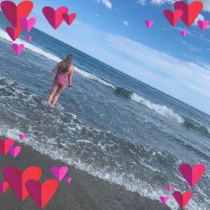 Meet your Posher, Becky